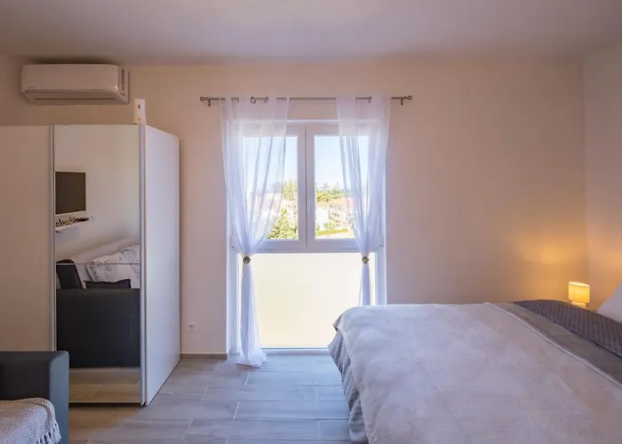 Modern Studio Vista Porec