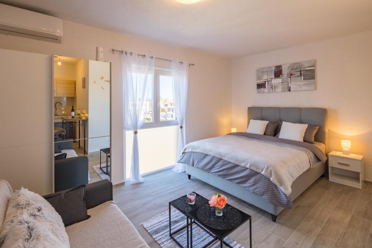 Modern Vista Apartment